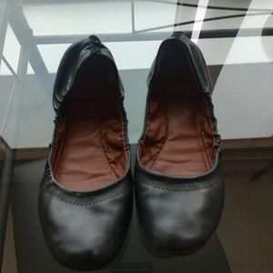 3/ $20 Lucky Brand black size 8